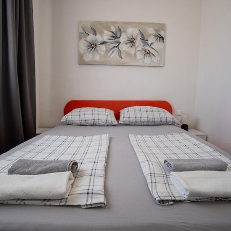ויר Apartments Pavic מראה חיצוני תמונה
