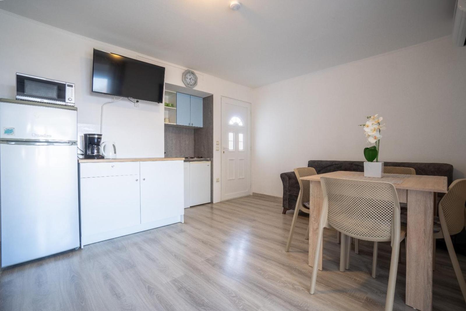 ויר Apartments Pavic מראה חיצוני תמונה